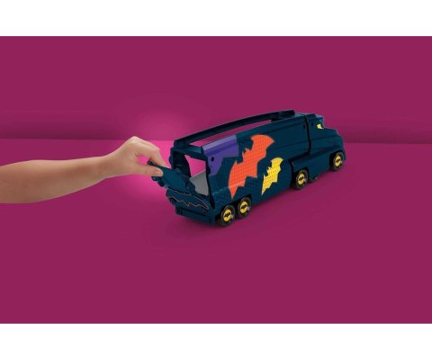 Fisher Price HMX07 Zestaw DC Batwheels Bat Transporter Ciężarówka 2w1 Fisher Price HMX07 Zestaw DC Batwheels Bat Transporter Ciężarówka 2w1