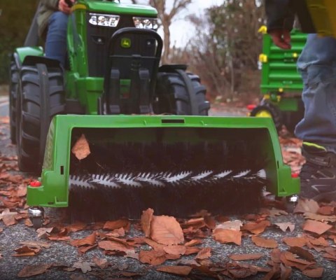 Rolly Toys 409716 Zamiatarka z Klapą John Deere Rolly Toys 409716 Zamiatarka z Klapą John Deere
